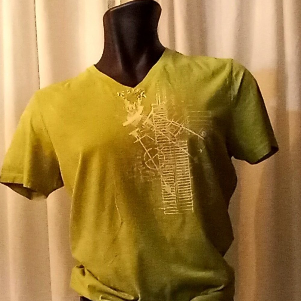 Banana Republic Men's Graphic Tee Size M